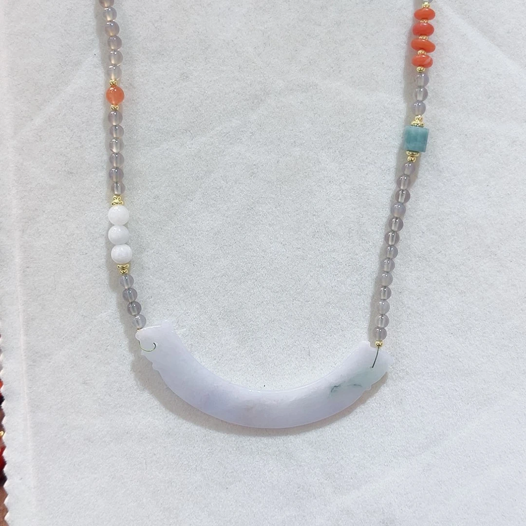 翡翠颈饰未镶嵌吊坠