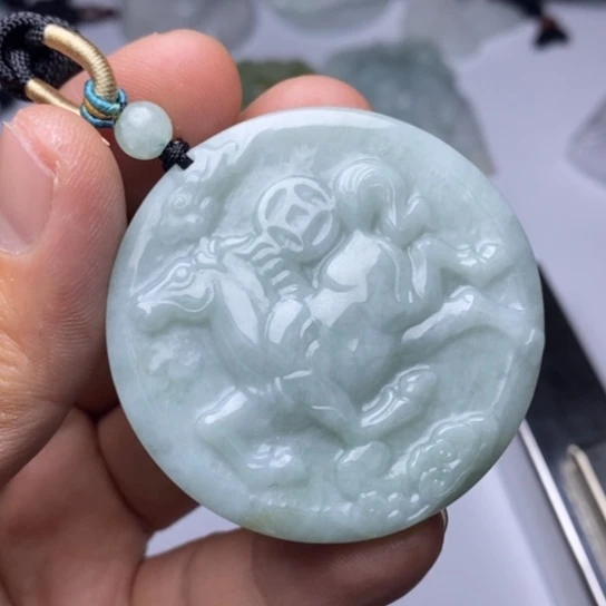 翡翠未镶嵌颈饰翡翠