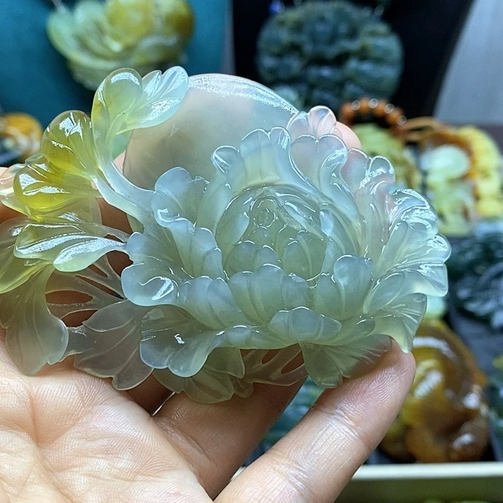 蛇纹石玉未镶嵌挂件