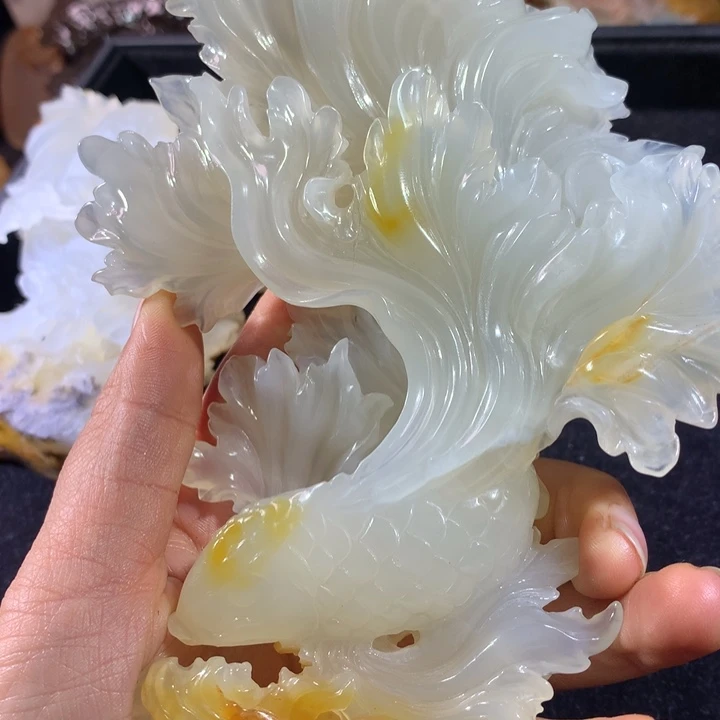 石英质玉（黄龙玉）未镶嵌颈饰