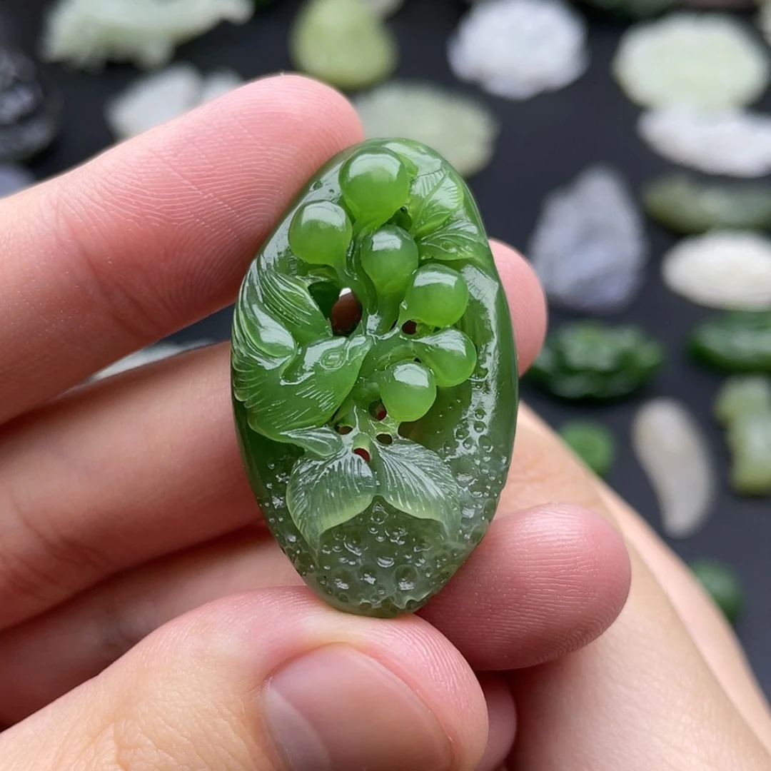 【闪购商品】颈饰未镶嵌和田玉