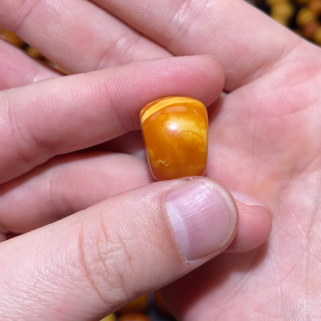 合***栏未镶嵌琥珀裸石马蹄