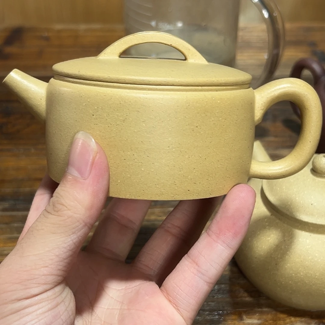 茶壶紫砂紫砂的味道很