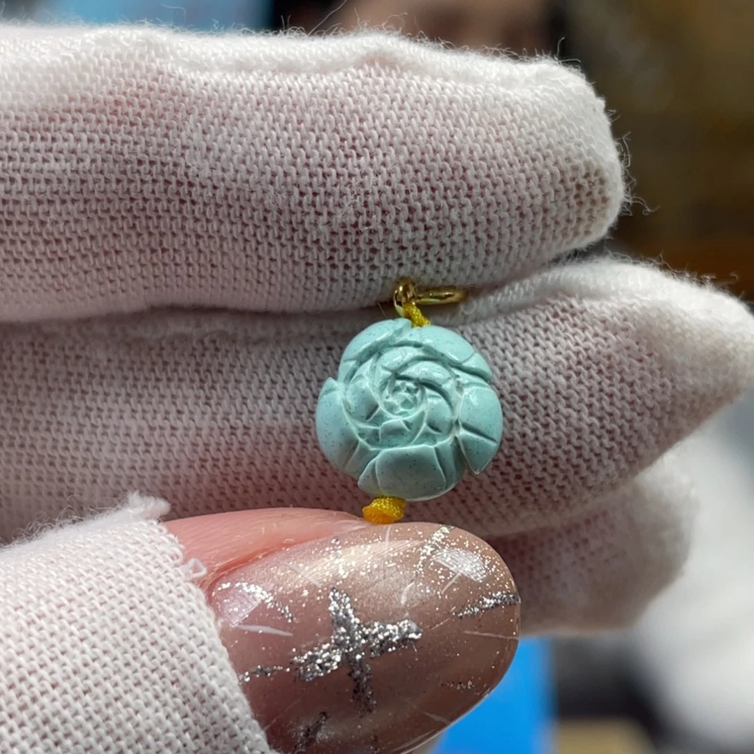 绿松石未镶嵌挂件