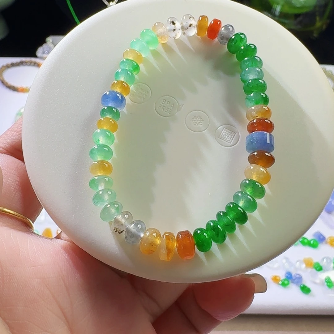 翡翠未镶嵌颈饰裸石