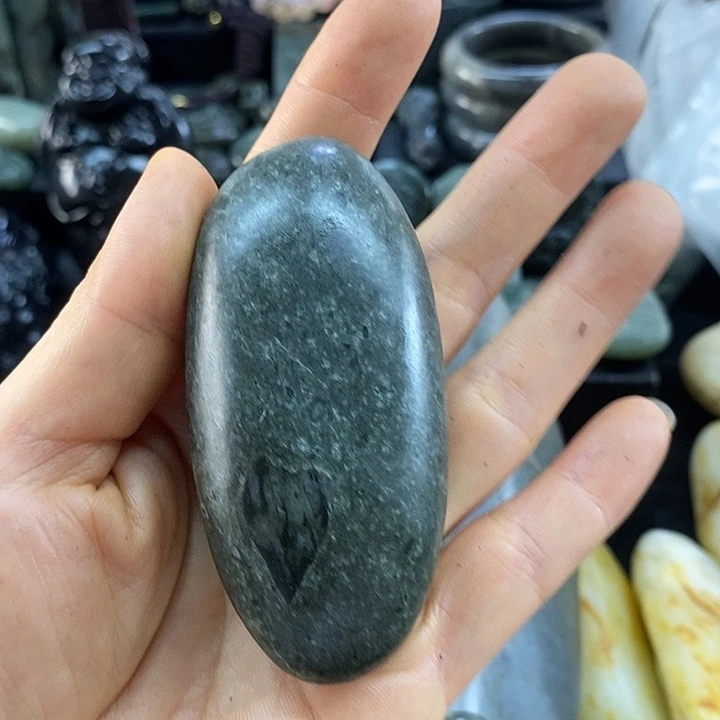 未镶嵌和田玉（糖玉）挂件