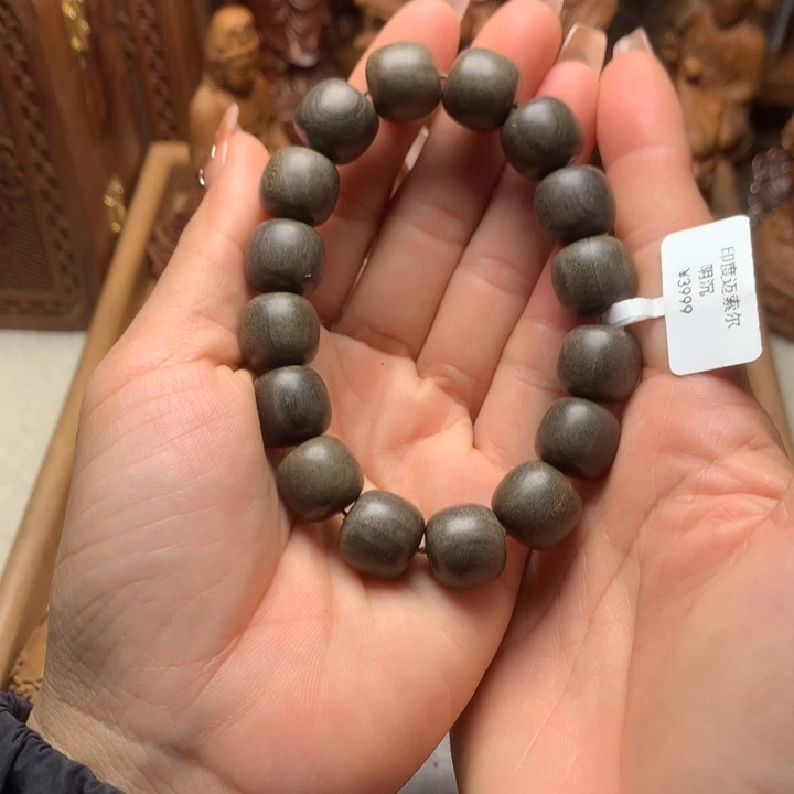 檀香木其他老山檀香手把件