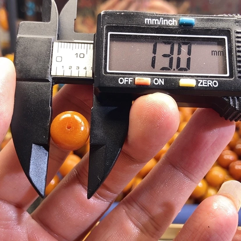 【闪购商品】蜜蜡未镶嵌珠宝奇石