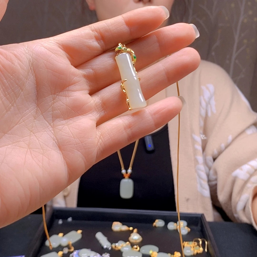 和田玉银S925镶嵌颈饰