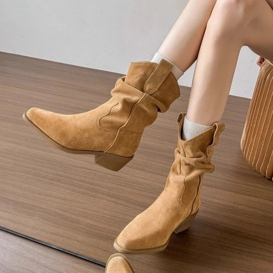 超软皮尖头短靴瘦瘦靴子秋日记忆骑士靴美拉德短靴高跟堆堆靴中筒