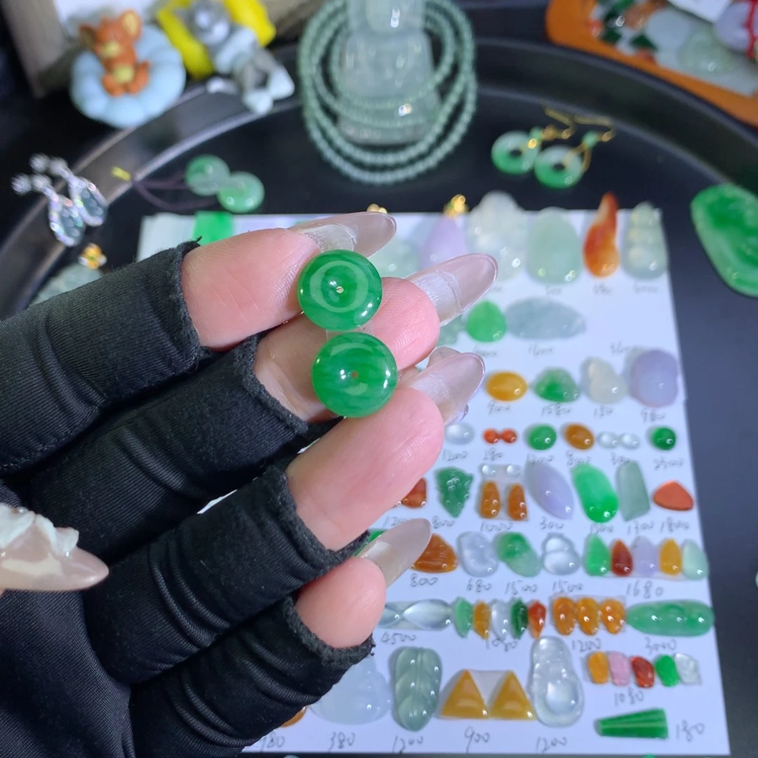 翡翠未镶嵌吊坠(不含链)绿平安扣