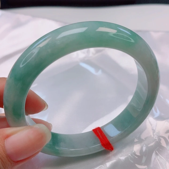 谁***谁翡翠手镯未镶嵌55圈