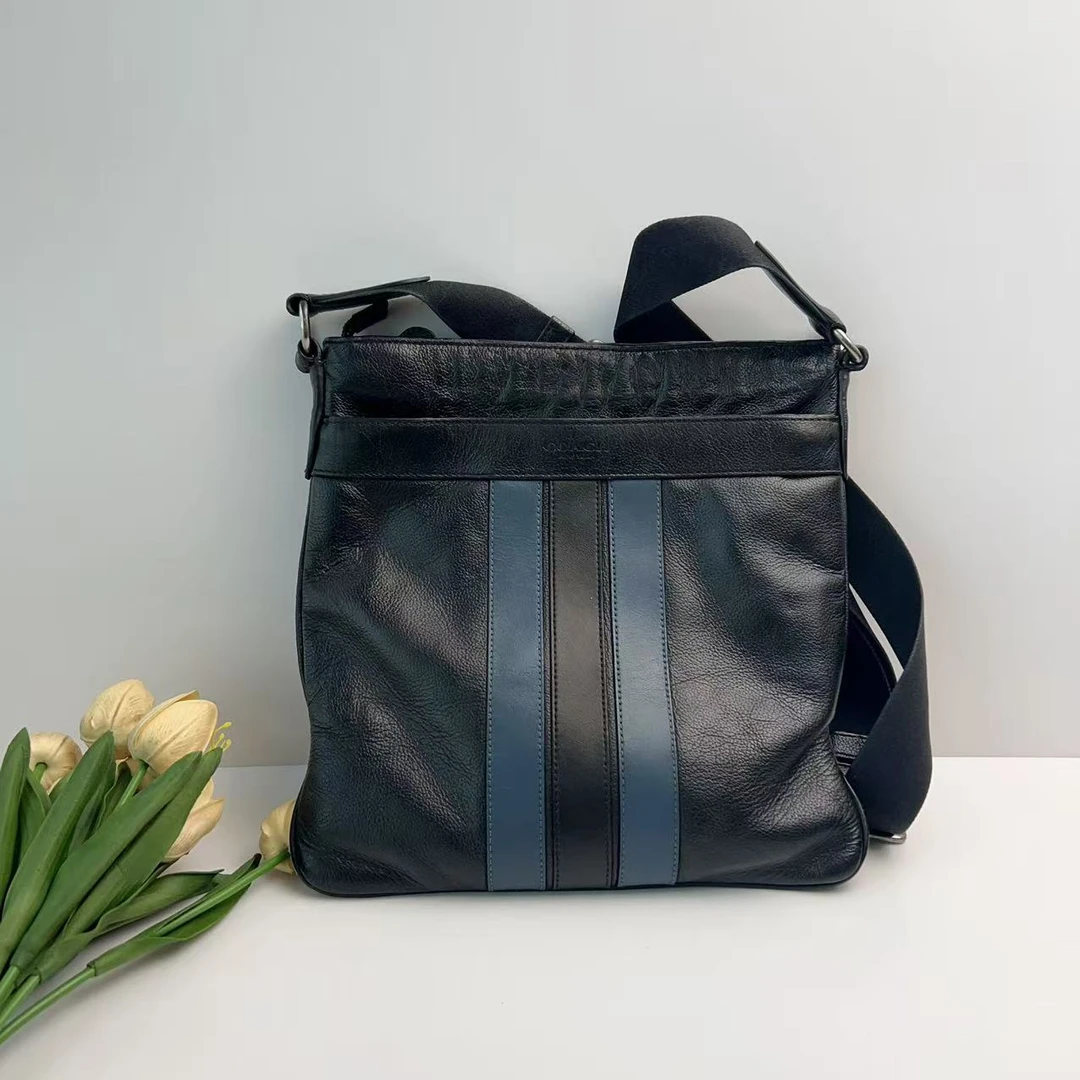 95新 COACH/蔻驰 蔻驰条纹邮差百搭单肩包