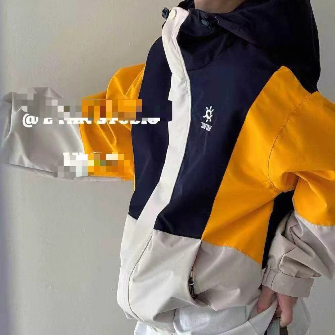 户外C类男拼接女防风连帽冲锋衣韩版通用中童