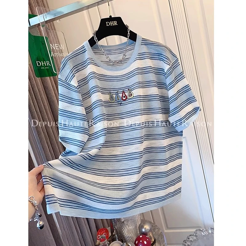 胖妹妹200斤大码超好看刺绣条纹短袖针织衫女夏宽松减龄显瘦上衣