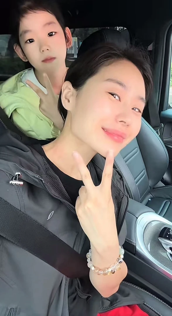Miss Huo 冲锋衣外套 黑色A 6506