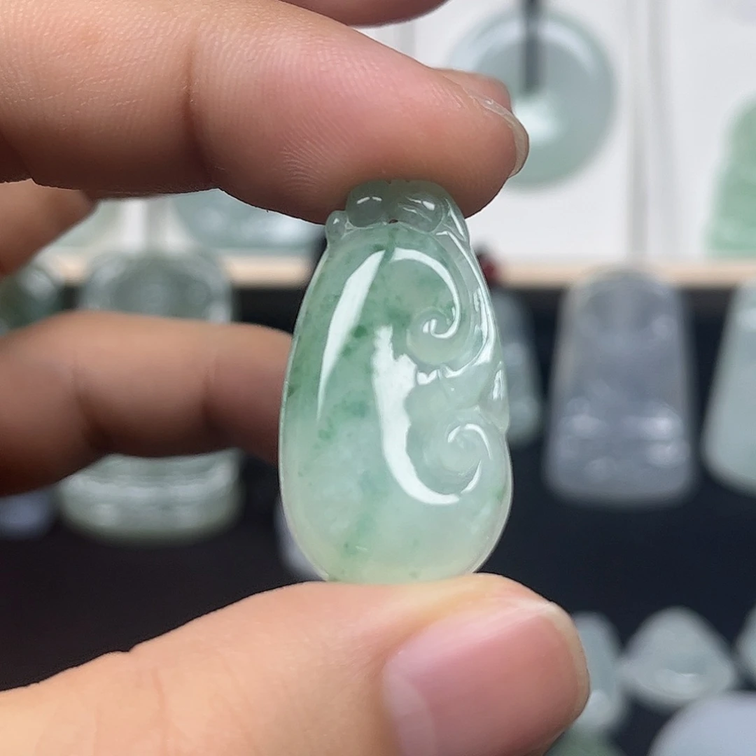 颈饰未镶嵌翡翠缅甸天然翡翠