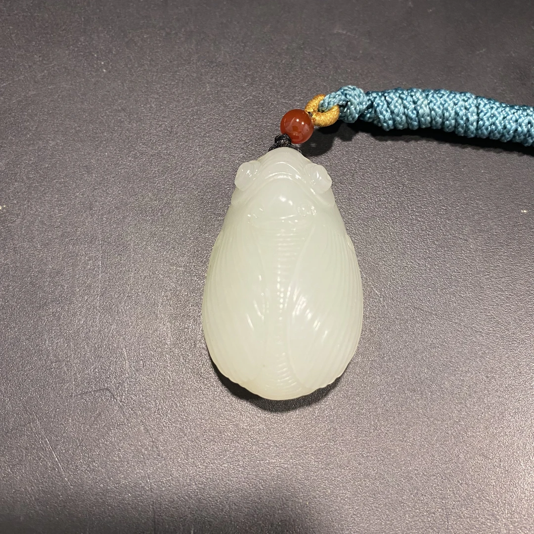 GY0073和田玉金蝉吊坠