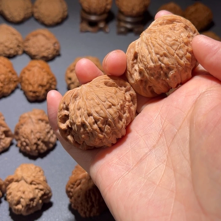 文玩核桃吊坠44尺野生磨盘