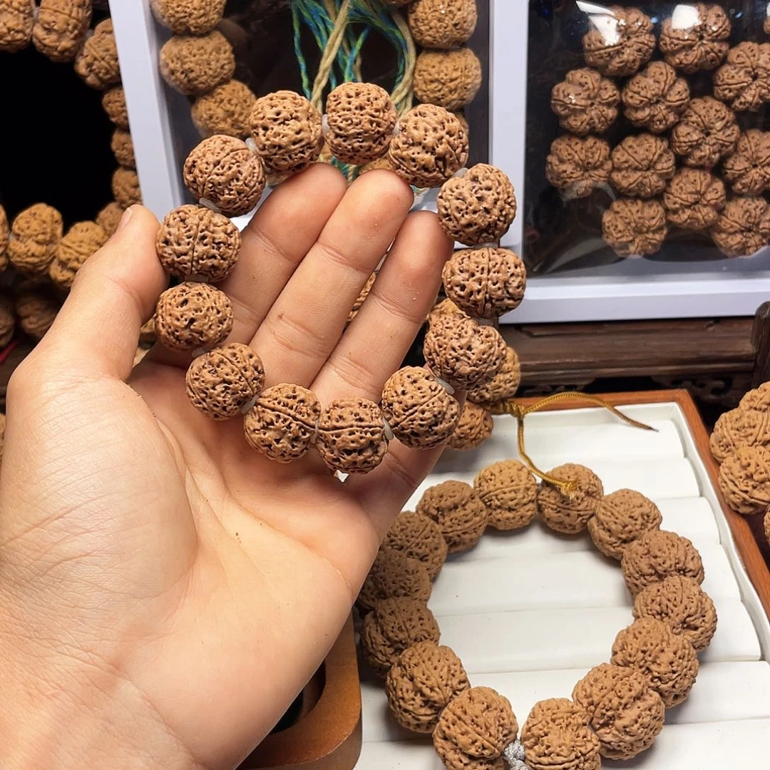 金刚菩提吊坠21蜂窝