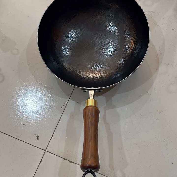 熟铁28圆底炒锅微瑕特价不退不换