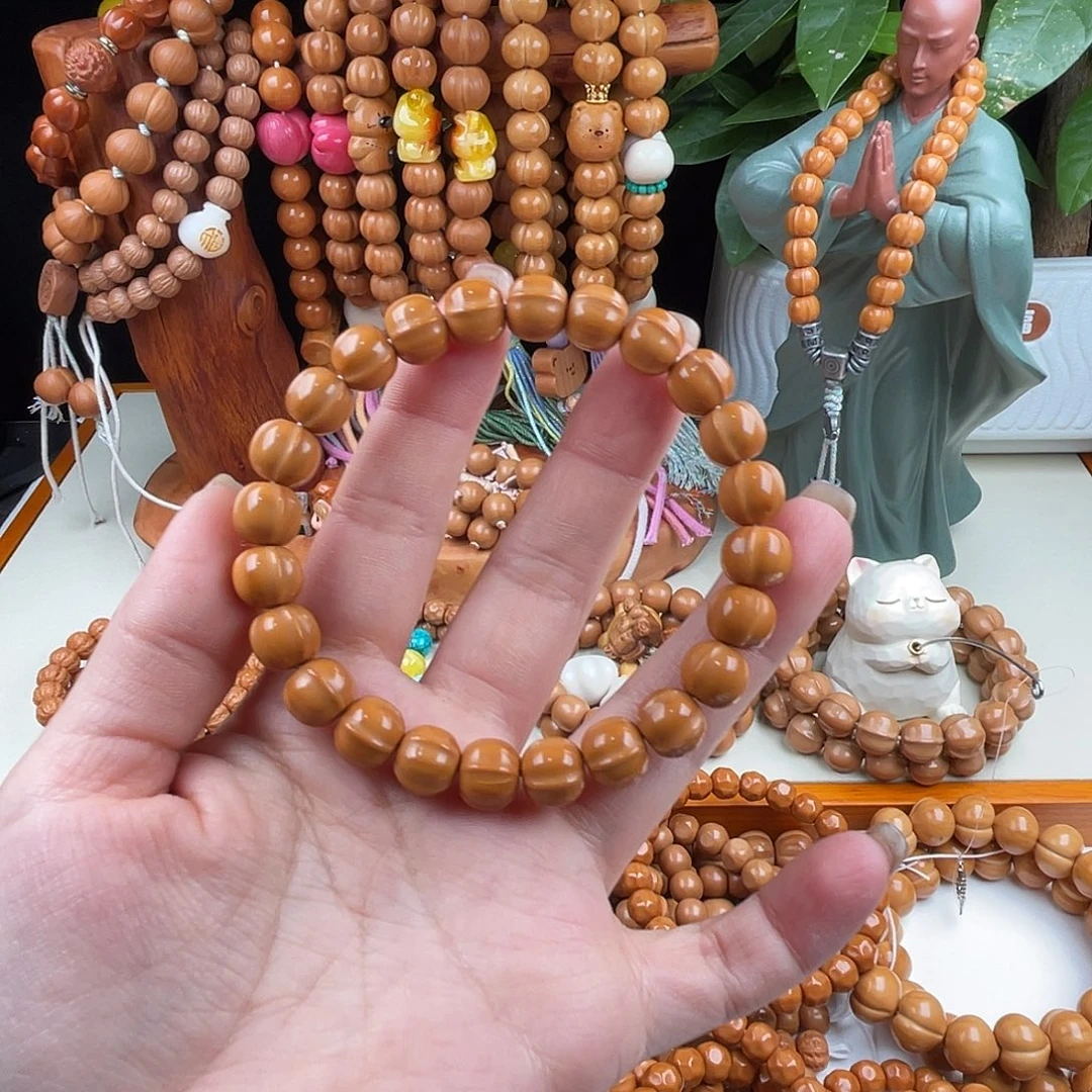 稳***的猴头核桃吊坠手串