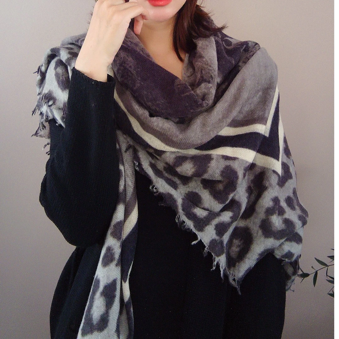 青城倾国32支水煮纯山羊绒围巾秋冬款防风百搭女款方巾1.2*1.2米