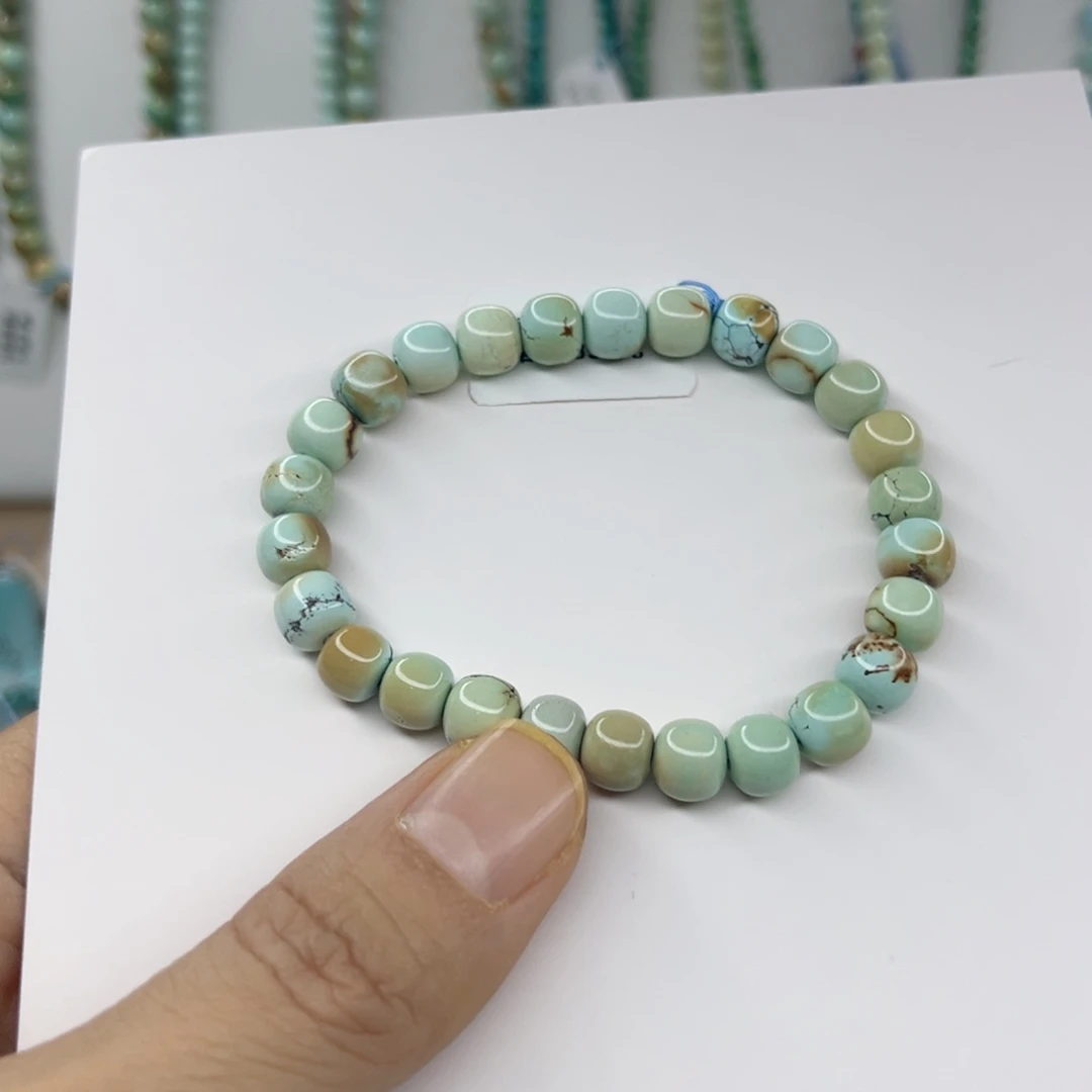 绿松石未镶嵌颈饰