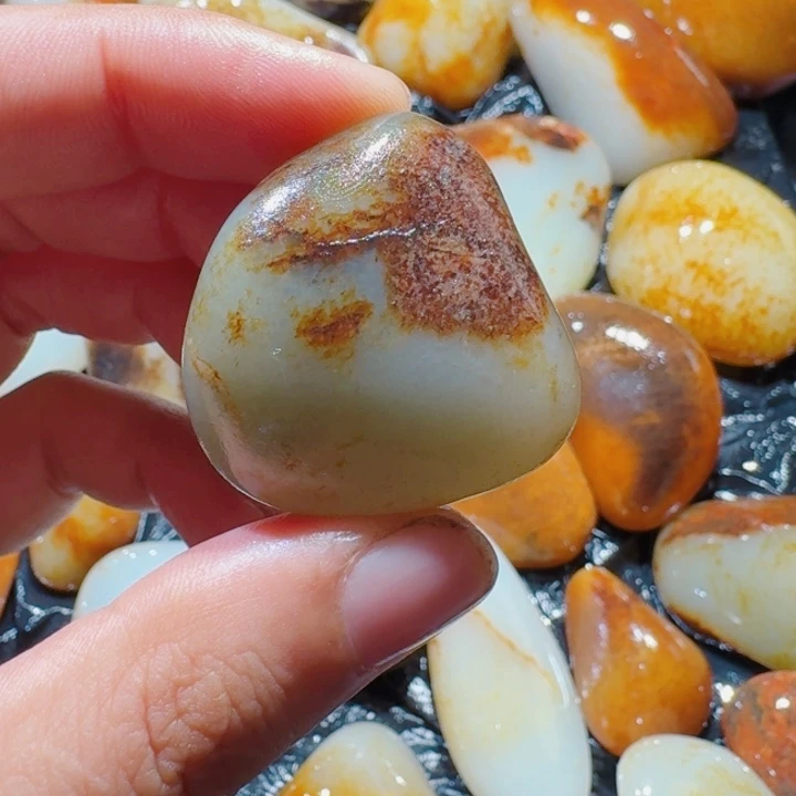 和田玉未镶嵌挂件23克