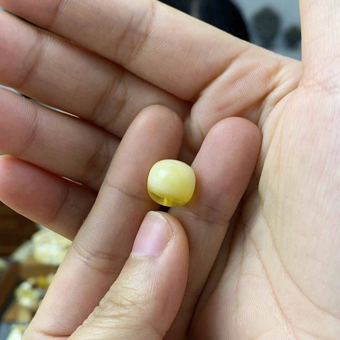 蜜蜡珠宝奇石未镶嵌?**乙蜜蜡珠子