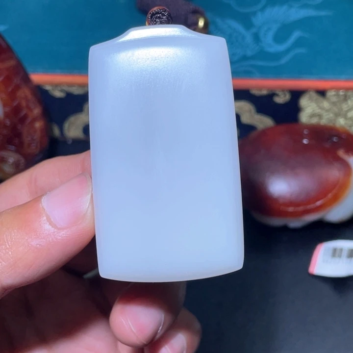 和田玉未镶嵌颈饰J