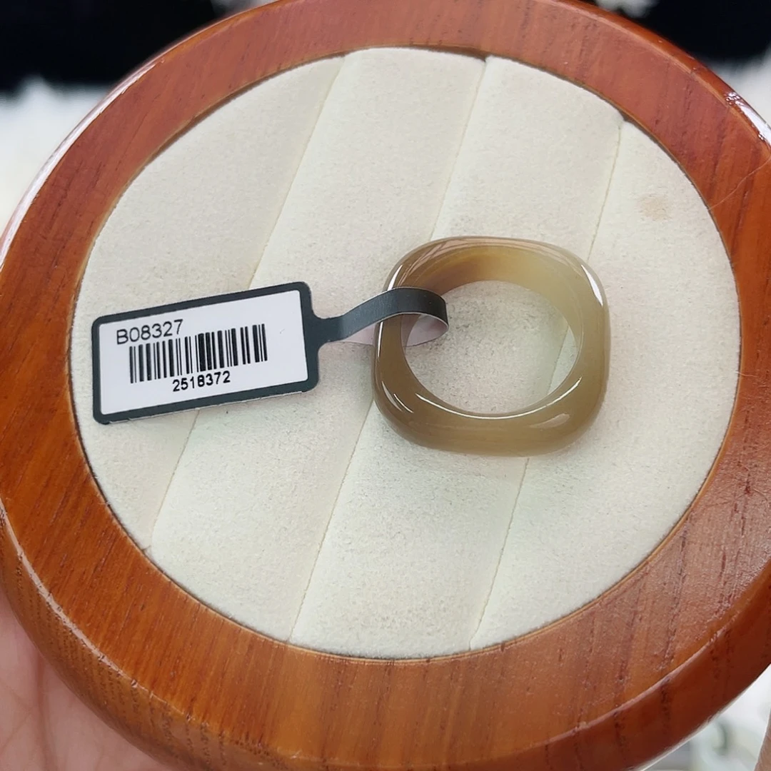 和田玉未镶嵌戒指l57 咖色渐变方圆。18.3。不退换