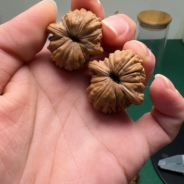 风***页文玩核桃把件山地拱桥楼31尺