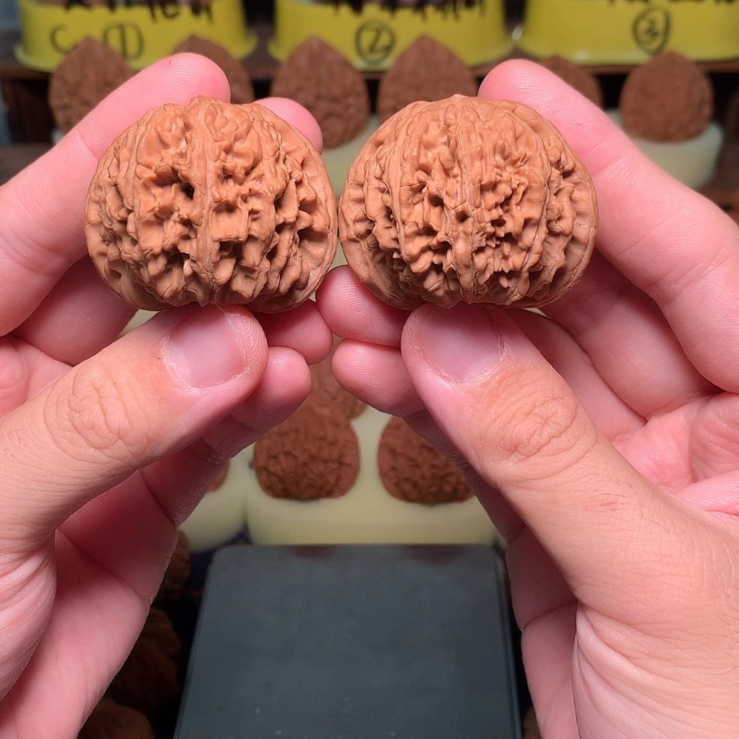 文玩核桃吊坠44女娲石全品53.6g