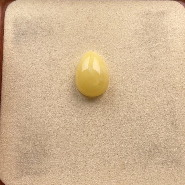 裸石琥珀未镶嵌好