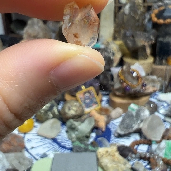 水晶柱未镶嵌水晶糯***?