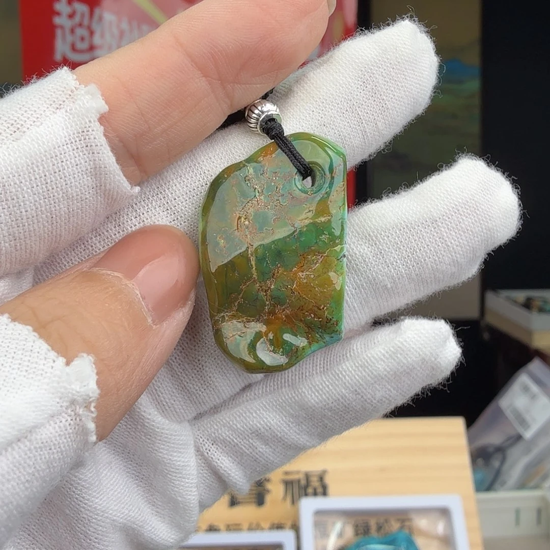 绿松石未镶嵌珠宝奇石