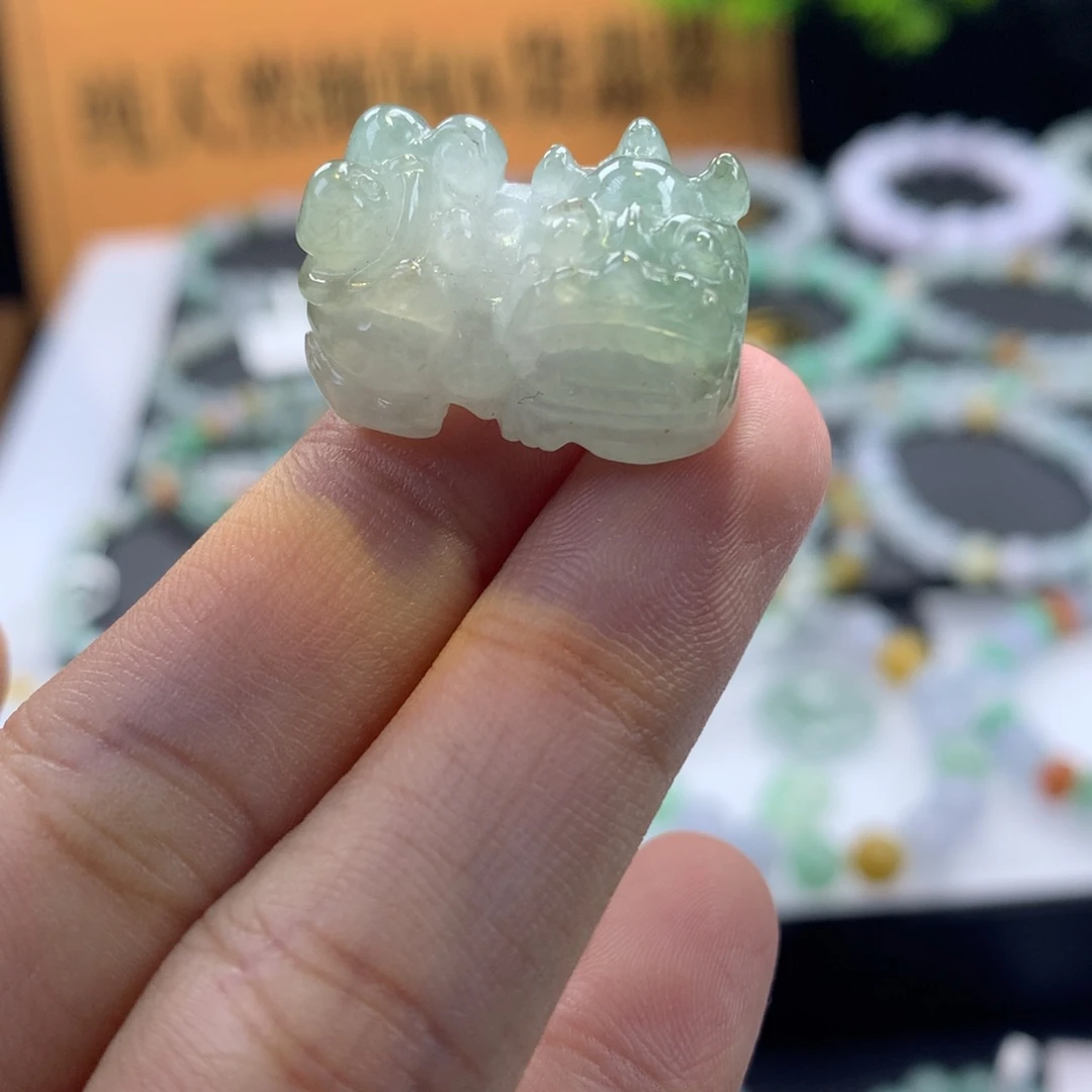 翡翠未镶嵌手链翡翠