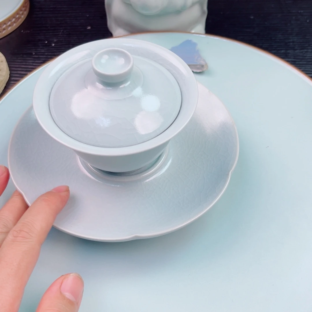 瓷片大**?不计成本交个朋友