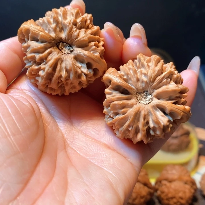 白***汗文玩核桃吊坠龙门涧42