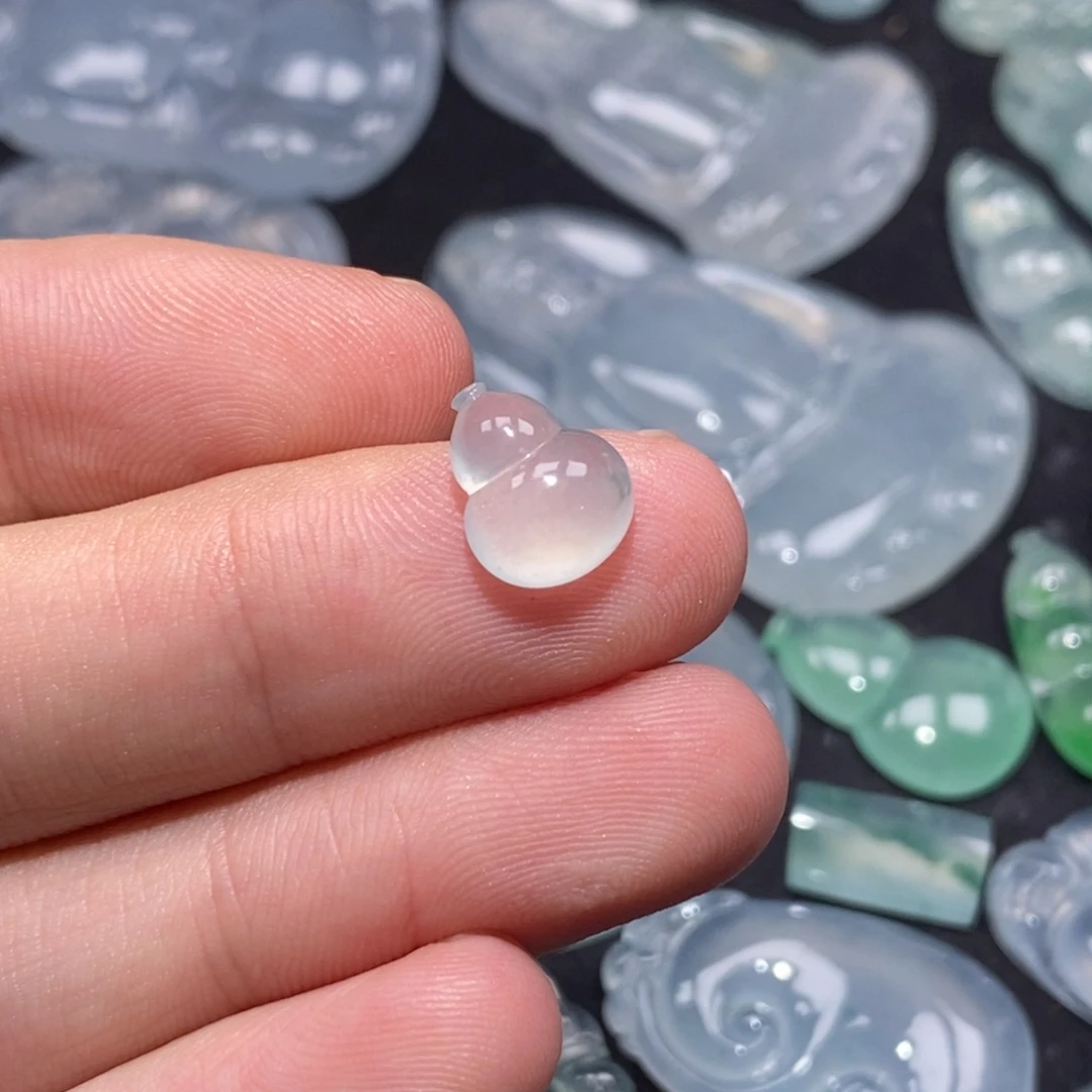 颈饰未镶嵌翡翠胖葫芦