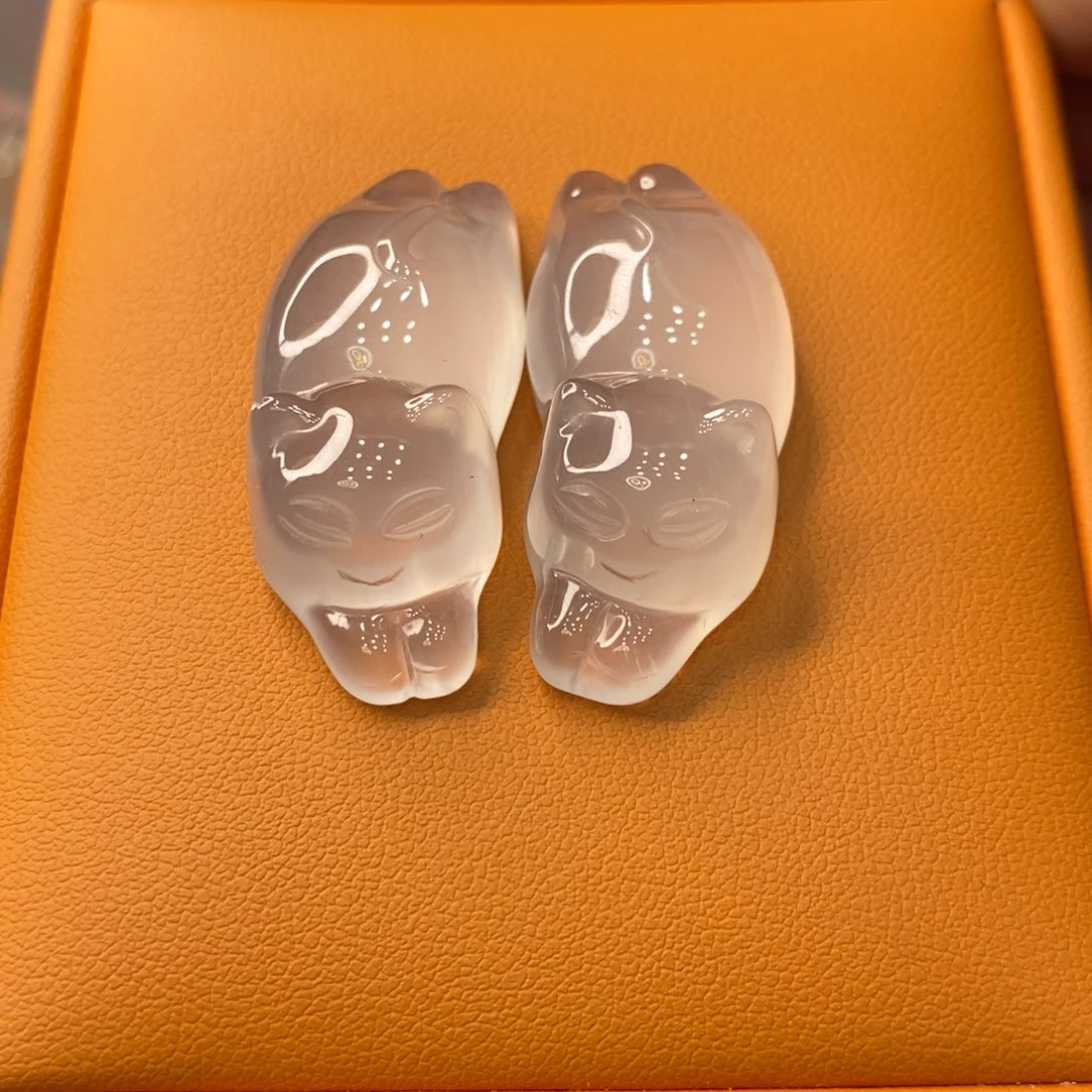 石英质玉合金吊坠随机发一