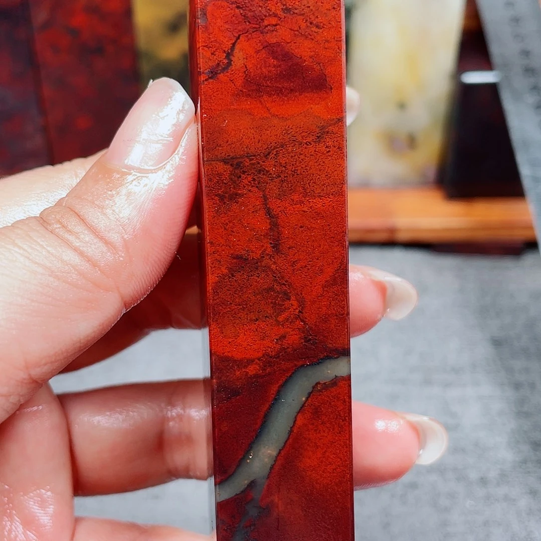 【闪购商品】玉桂林鸡血玉印章素章