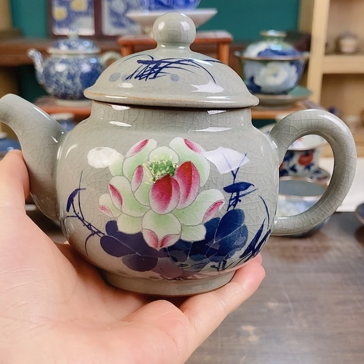 瓷片手工制作工艺精湛等