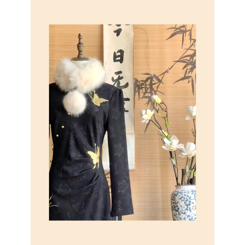 【缕烟】新中式黑色改良旗袍高级感蝴蝶刺绣修身加绒国风连衣裙冬