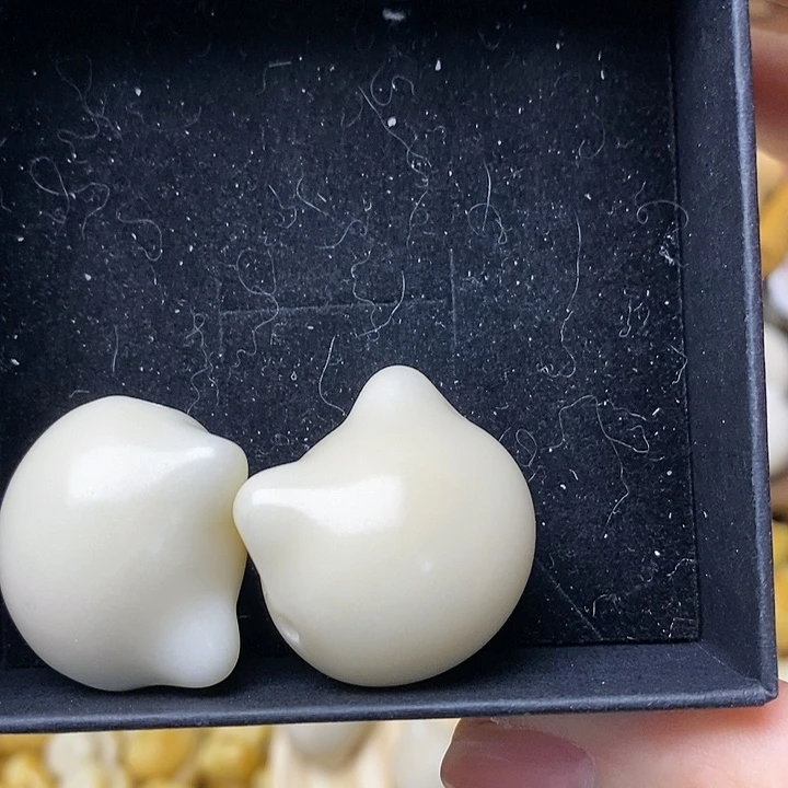 @***️吊坠菩提根/象牙果