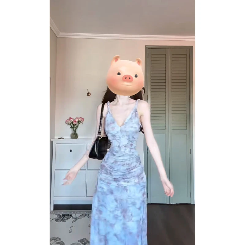 温柔气质度假风修身V领碎花吊带连衣裙夏季收腰百搭小众绝美长裙