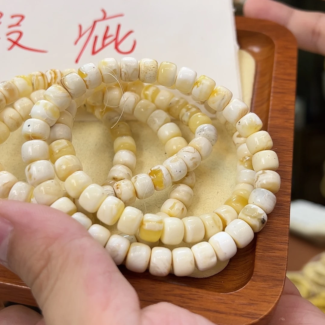 琥珀珠宝奇石未镶嵌多样性发其一