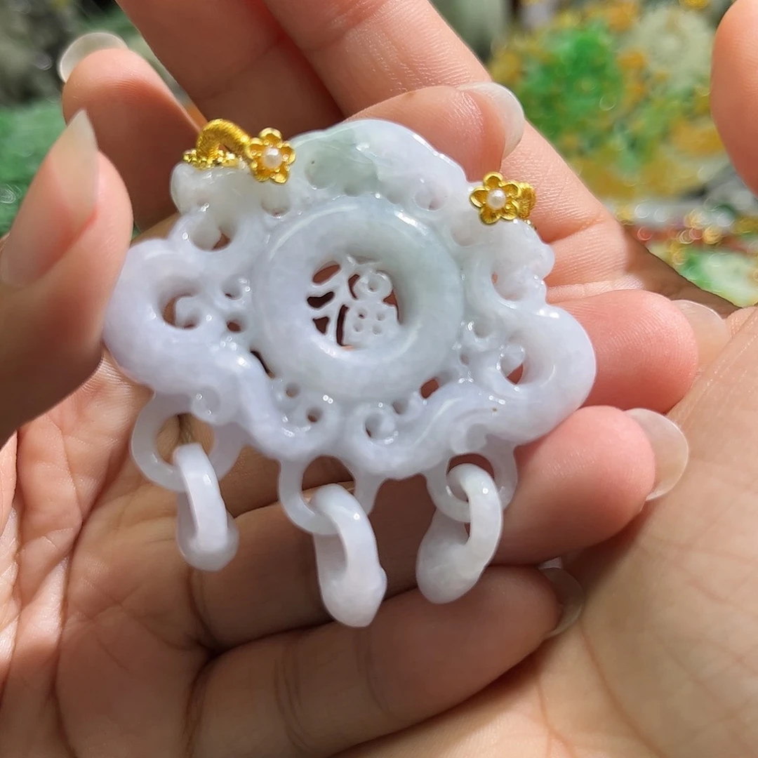 翡翠未镶嵌颈饰待编织