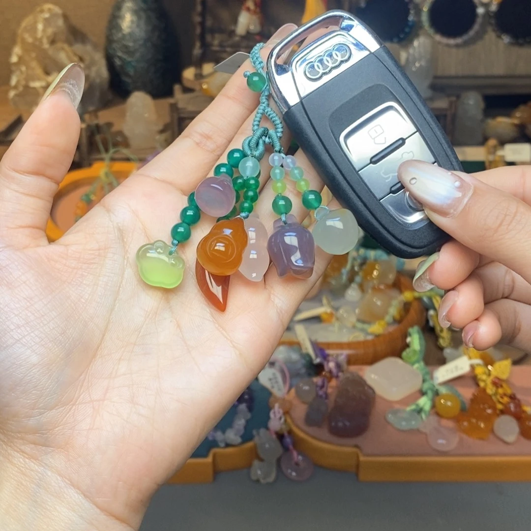 玛瑙/玉髓未镶嵌车挂挂件